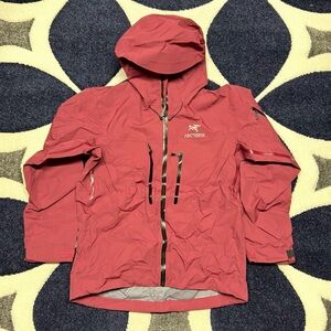 Arc’teryx Alpha Sv 7th gen Hardshell Red Zip Up Men’s Large
